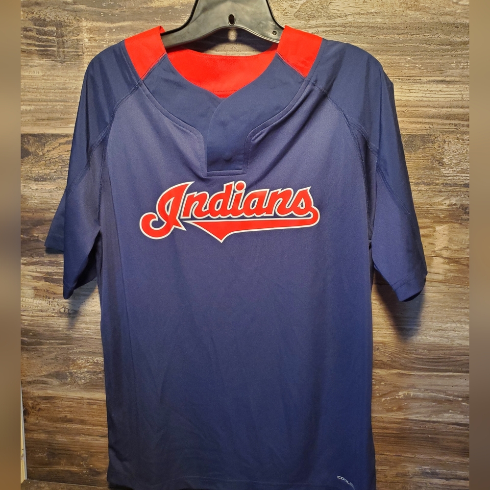 Cleveland Indians majestic Cool Base Evolution Tee Blue Men’s Size Medium Nwot